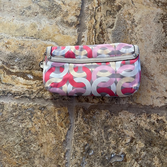 Coach Clutch (authentic) - Picture 2 of 3